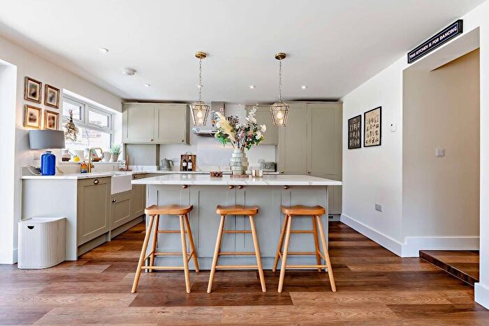 3 Bedroom Detached Bungalow For Sale In Broadstone, Poole, BH18 - Photo 7
