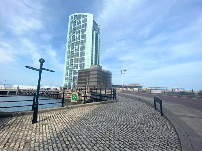 2 Bedroom Apartment To Rent In Alexandra Tower, Princes Parade, Liverpool, L3