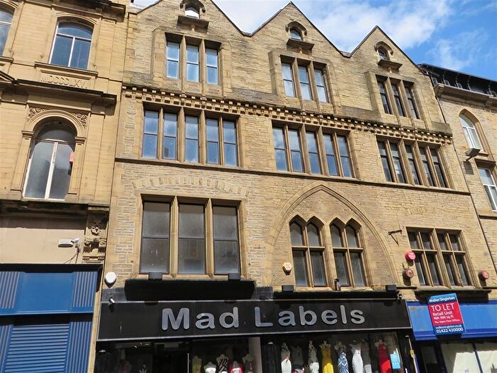 1 Bedroom Flat To Rent In Crown Street, Halifax, HX1