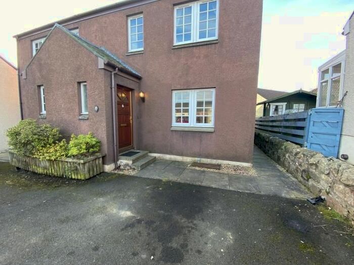 3 Bedroom Semi-Detached House To Rent In Bowiehill, Auchtermuchty, Cupar KY14