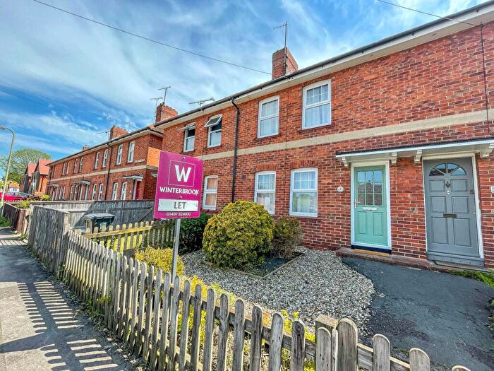 2 Bedroom Cottage To Rent In Goldsmiths Terrace, Goldsmiths Lane, OX10