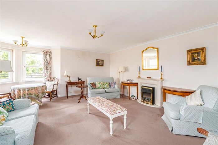 2 Bedroom Flat For Sale In Kerfield Court, Kelso, TD5