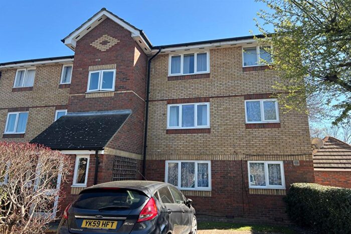 1 Bedroom Flat To Rent In Shortlands Close, DA17