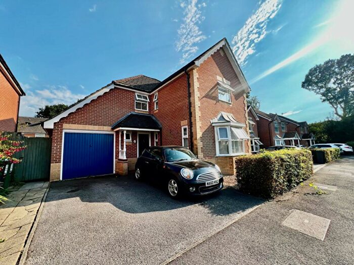 4 Bedroom Detached House To Rent In Whitebeam Close, Colden Common, Winchester, SO21