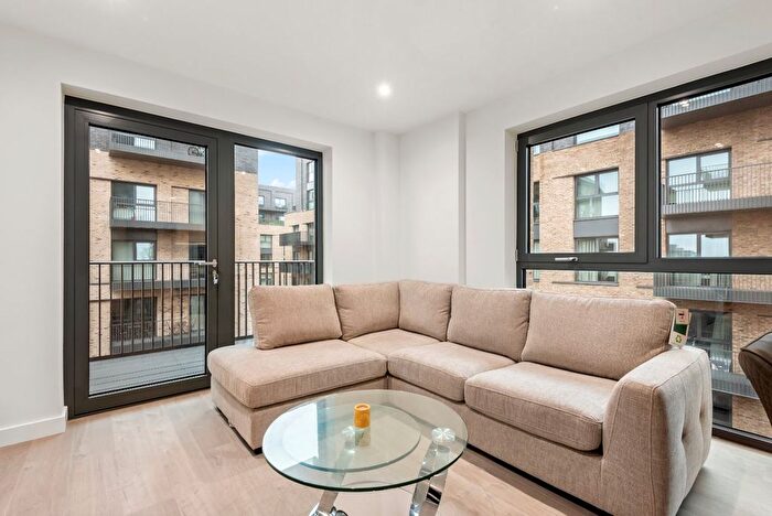 1 Bedroom Flat To Rent In Azure Apartments, Dragonfly Walk, N4