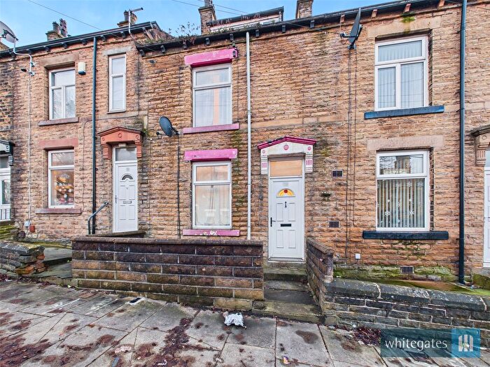 3 Bedroom Terraced House For Sale In Balfour Street, Bradford, West Yorkshire, BD4