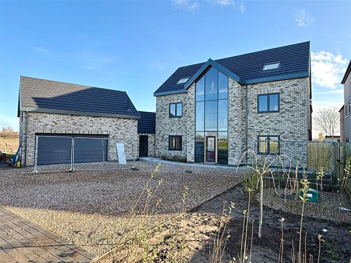 5 Bedroom Detached House For Sale In Horseshoe Road, Spalding, PE11
