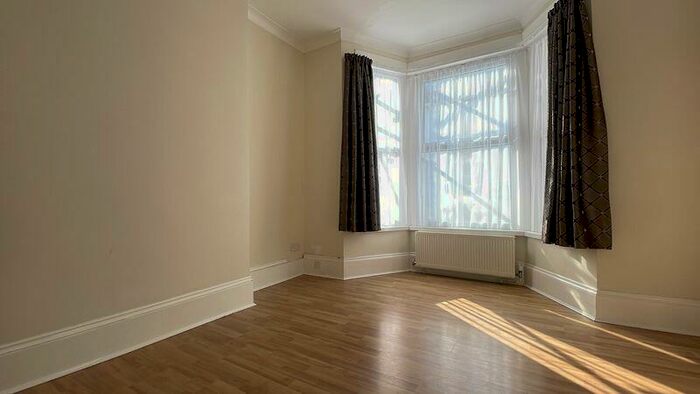 3 Bedroom Terraced House To Rent In Nile Road, Gillingham, ME7