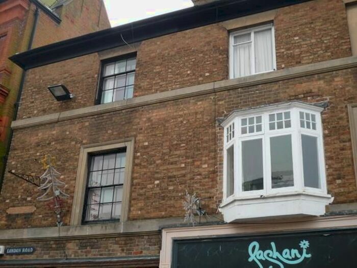 2 Bedroom Flat To Rent In London Road, Sevenoaks TN13