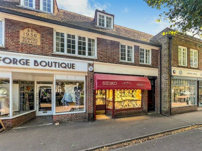 2 Bedroom Maisonette To Rent In Bowers Parade, Harpenden, AL5