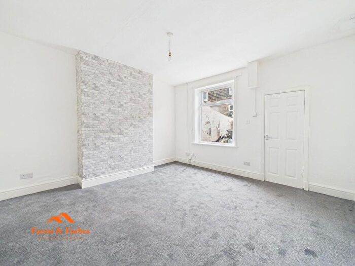 3 Bedroom Terraced House To Rent In Railway Terrace, Brierfield, BB9