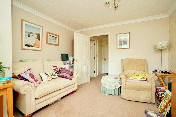 1 Bedroom Apartment For Sale In George Street, Huntingdon, PE29