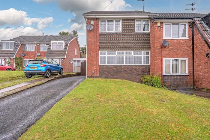 3 Bedroom Semi-Detached House For Sale In Hordern Crescent, Brierley Hill, DY5