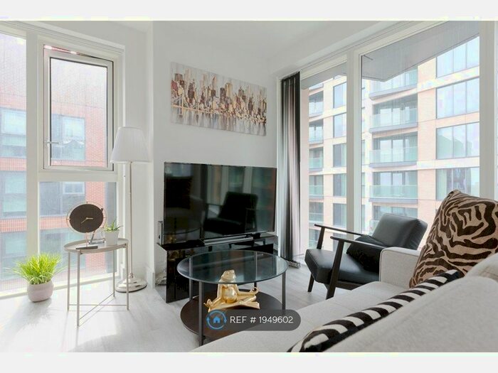 2 Bedroom Flat To Rent In Portal Way, London, W3