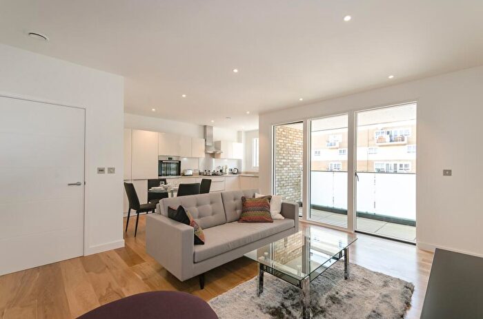 1 Bedroom Apartment To Rent In Cambridge Avenue Kilburn Park, NW6