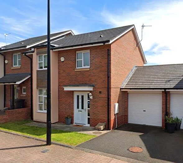 3 Bedroom Semi-Detached House To Rent In Ferndale, South Shields, NE34