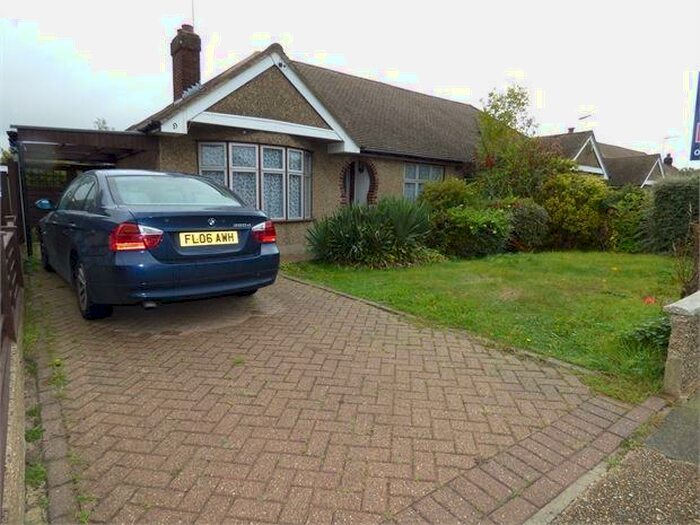 3 Bedroom Semi-Detached Bungalow To Rent In Uplands Park Road, Rayleigh, Rayleigh, SS6