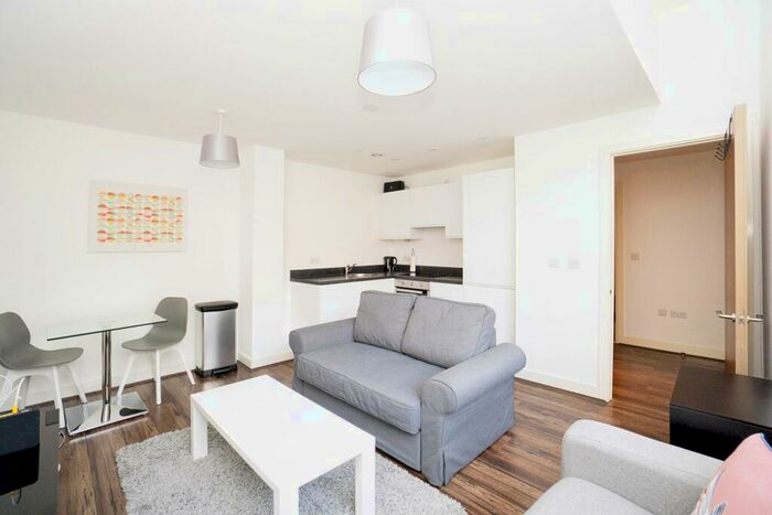 1 Bedroom Apartment To Rent In The Strand, Liverpool, Merseyside, L2