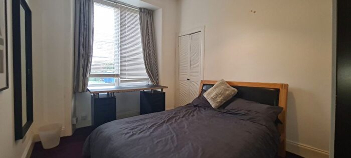 1 Bedroom Flat To Rent In Bolton Drive, Mount Florida, Glasgow, G42