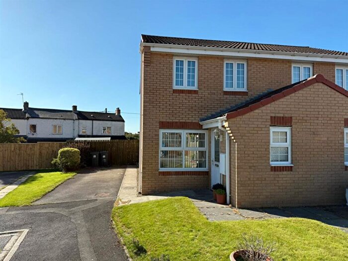 3 Bedroom Semi-Detached House For Sale In Woodlands Green, Middleton St. George, Darlington, DL2