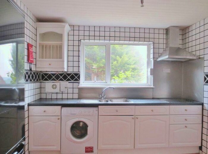 4 Bedroom Semi-Detached House To Rent In Wolseley Road, Brighton, BN1