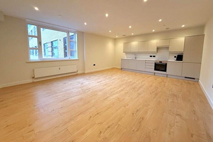 1 Bedroom Apartment To Rent In Woking, Surrey, GU21