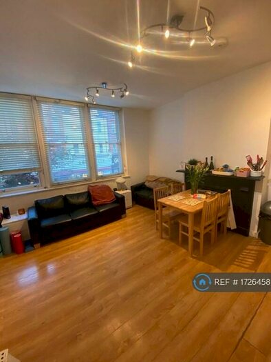 3 Bedroom Flat To Rent In Green Lanes, London, N4