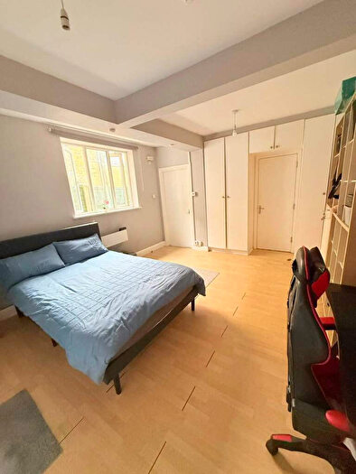 Studio To Rent In Cranbrook Park, Woodford Green, London, N22