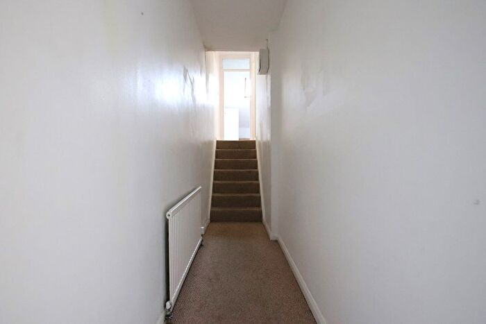 1 Bedroom Flat To Rent In Beulah Hill, London, SE19