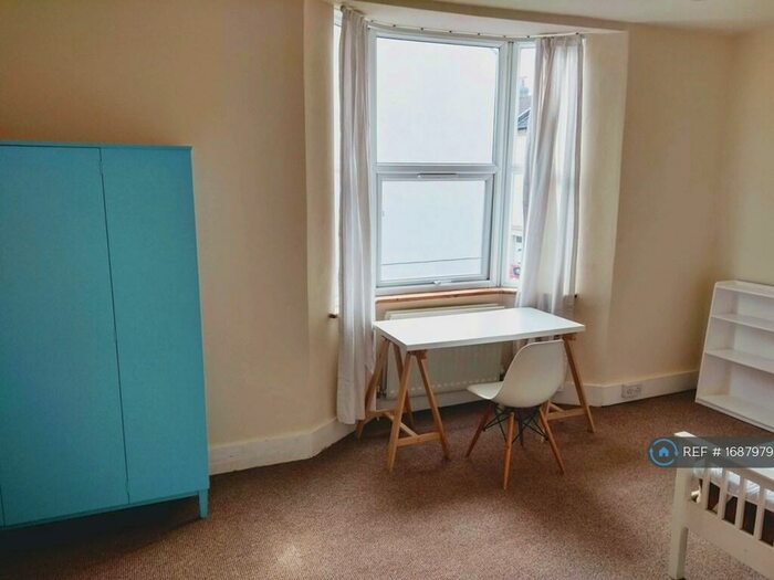 4 Bedroom End Of Terrace House To Rent In St. Martins Place, Brighton, BN2