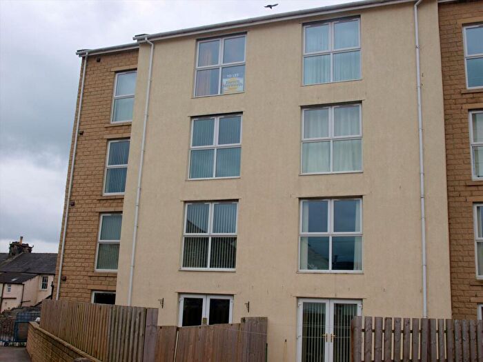 2 Bedroom Flat To Rent In Lancaster Road, Carnforth, LA5