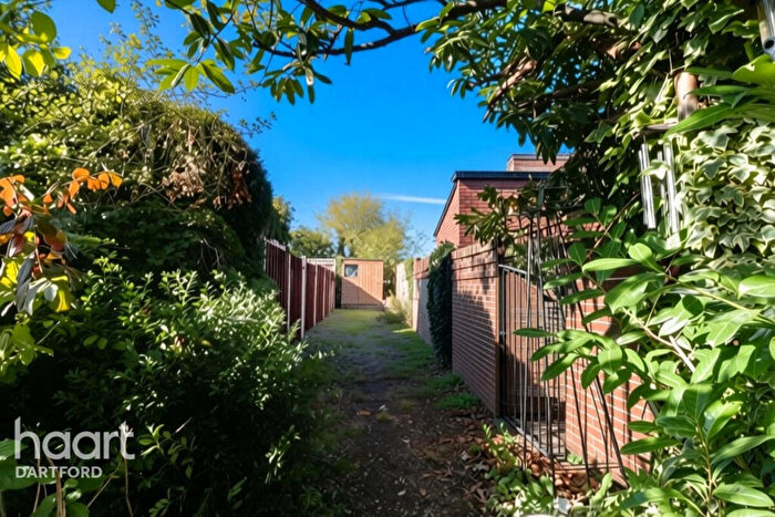 2 Bedroom Terraced House For Sale In Main Road, Dartford, DA4