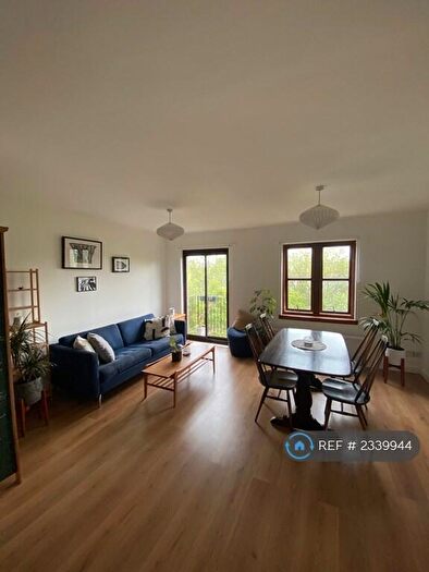 2 Bedroom Flat To Rent In Pitt Street, Edinburgh, EH6