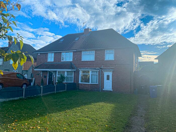 3 Bedroom Semi-Detached House To Rent In Doncaster Road, Armthorpe, Doncaster DN3