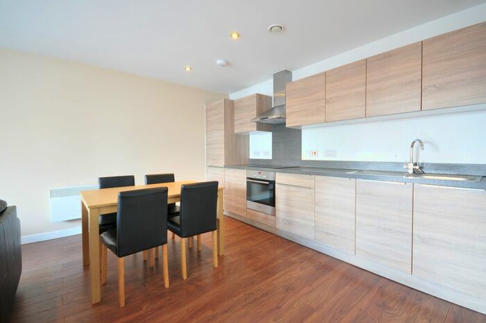 2 Bedroom Flat To Rent In Bedroom, Bathroom Apartment &# Alto, Salford, M3