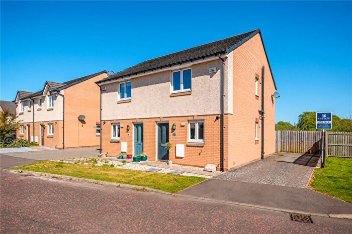 2 Bedroom Semi-Detached House For Sale In Honeydew Drive, Newton Farm, Cambuslang, G72