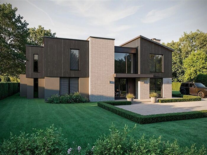 3 Bedroom Detached House For Sale In Coventry Lane, Bramcote, Nottingham, NG9