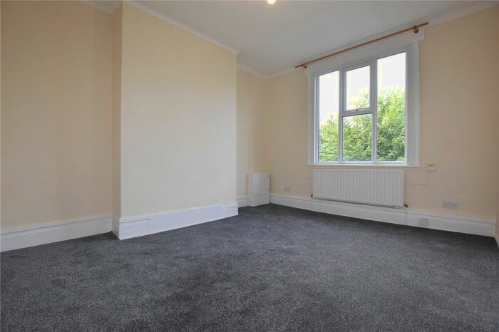 1 Bedroom Flat To Rent In Clyde Road, Addiscombe, Croydon, CR0