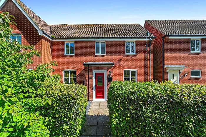 3 Bedroom Semi Detached House For Sale In Thomas Crescent, Kesgrave, IP5