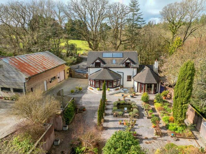 3 Bedroom Detached House For Sale In Holsworthy, Devon, EX22