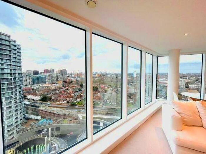 2 Bedroom Apartment To Rent In Alaska Building, Western Gateway, Royal Victoria Dock, London, E16