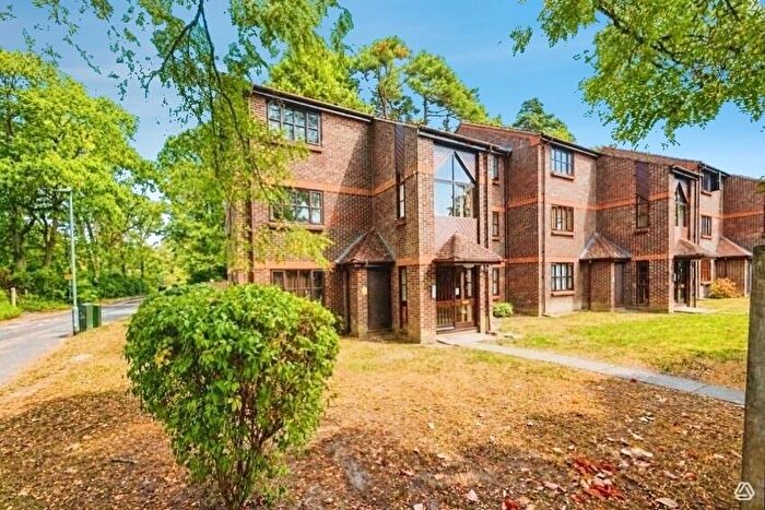 1 Bedroom Flat For Sale In Townsend Close, Bracknell, Berkshire, RG12