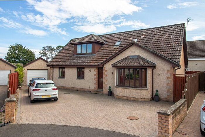 6 Bedroom Detached House For Sale In Charleton Park, Montrose, DD10