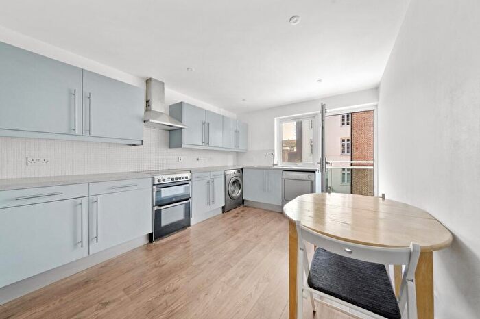 3 Bedroom Flat To Rent In St. Mary Graces Court, Cartwright Street, E1