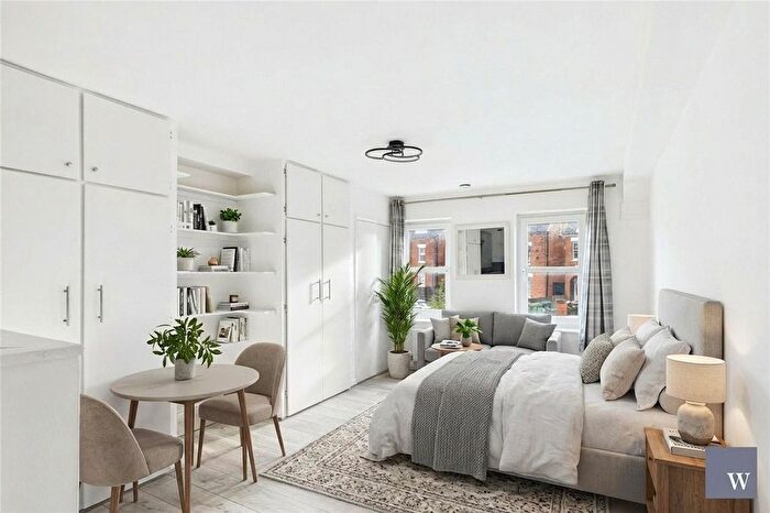 Studio For Sale In Farnan Road, London, SW16