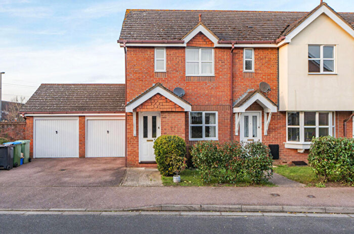 2 Bedroom End Of Terrace House For Sale In Riverview Gardens, Cobham, Surrey, KT11