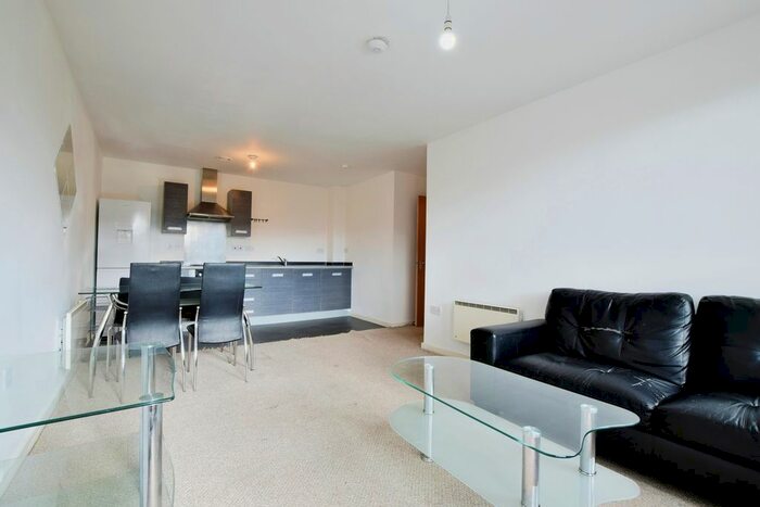 2 Bedroom Flat To Rent In City Gate, Blantyre Street, Manchester, M15