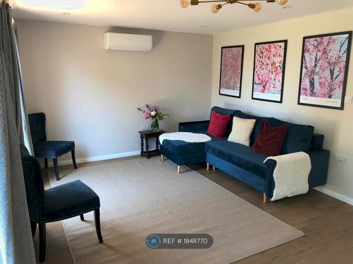 2 Bedroom Semi-Detached House To Rent In Chiddingstone, Chiddingstone, Edenbridge, TN8