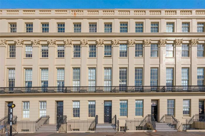 Studio To Rent In Brunswick Terrace, Hove, East Sussex, BN3