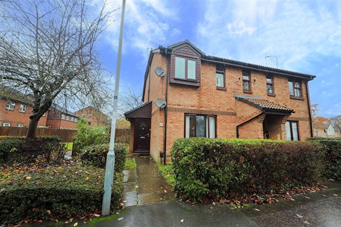 1 Bedroom Flat For Sale In Merrivale Mews, UB7